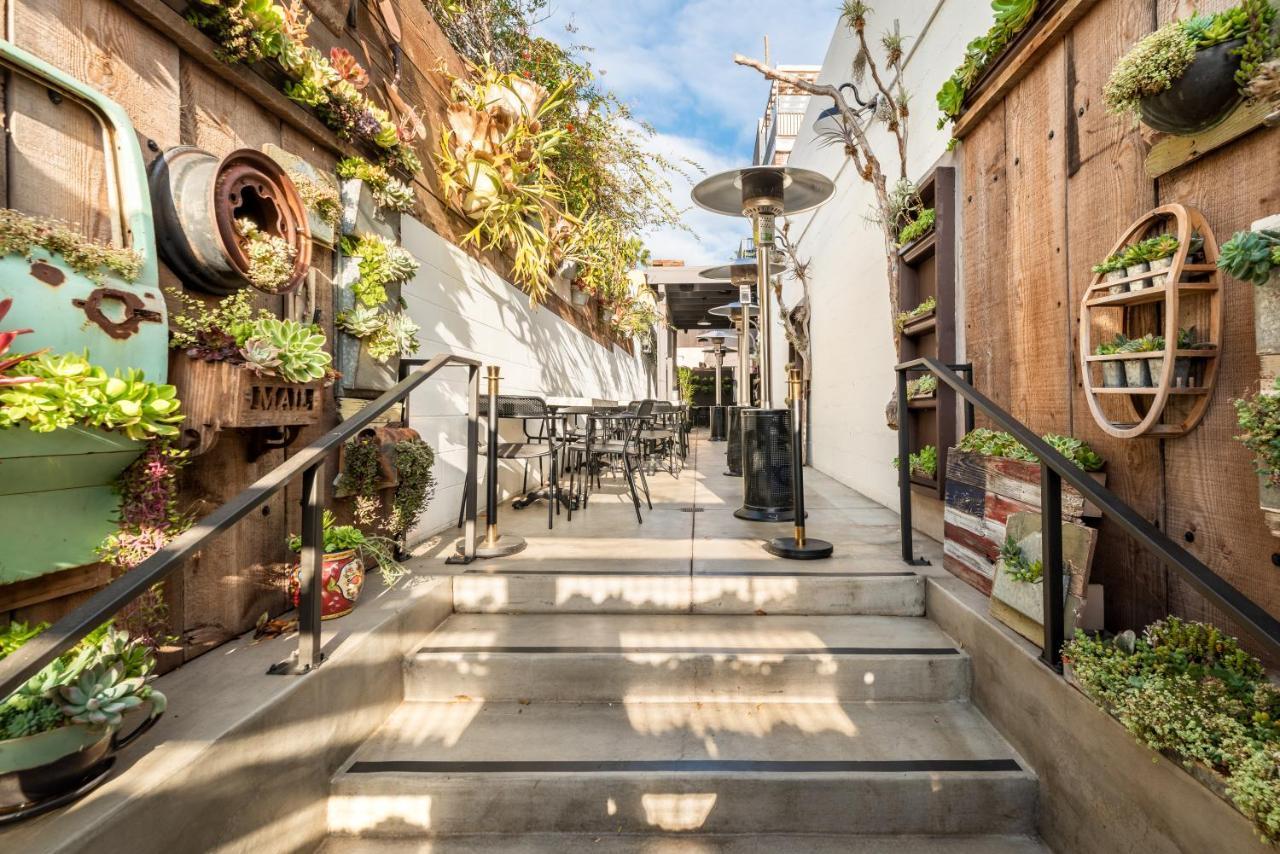 The Brick Boutique Hotel Oceanside Exterior photo