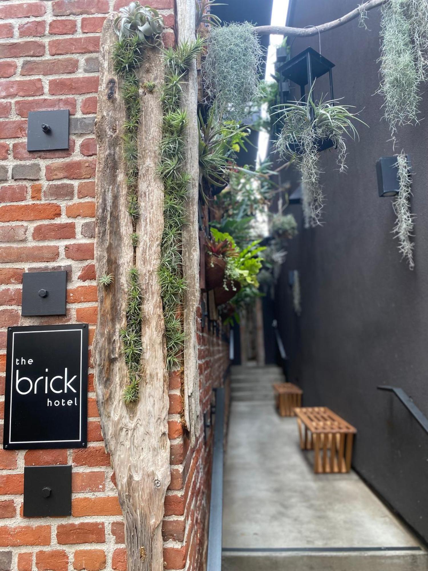 The Brick Boutique Hotel Oceanside Exterior photo