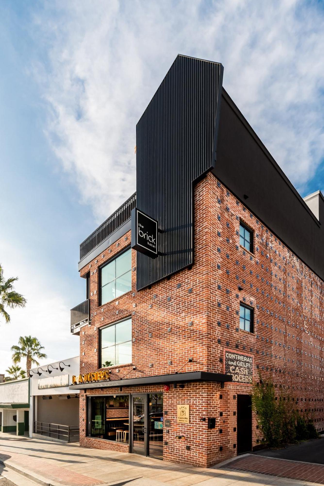 The Brick Boutique Hotel Oceanside Exterior photo