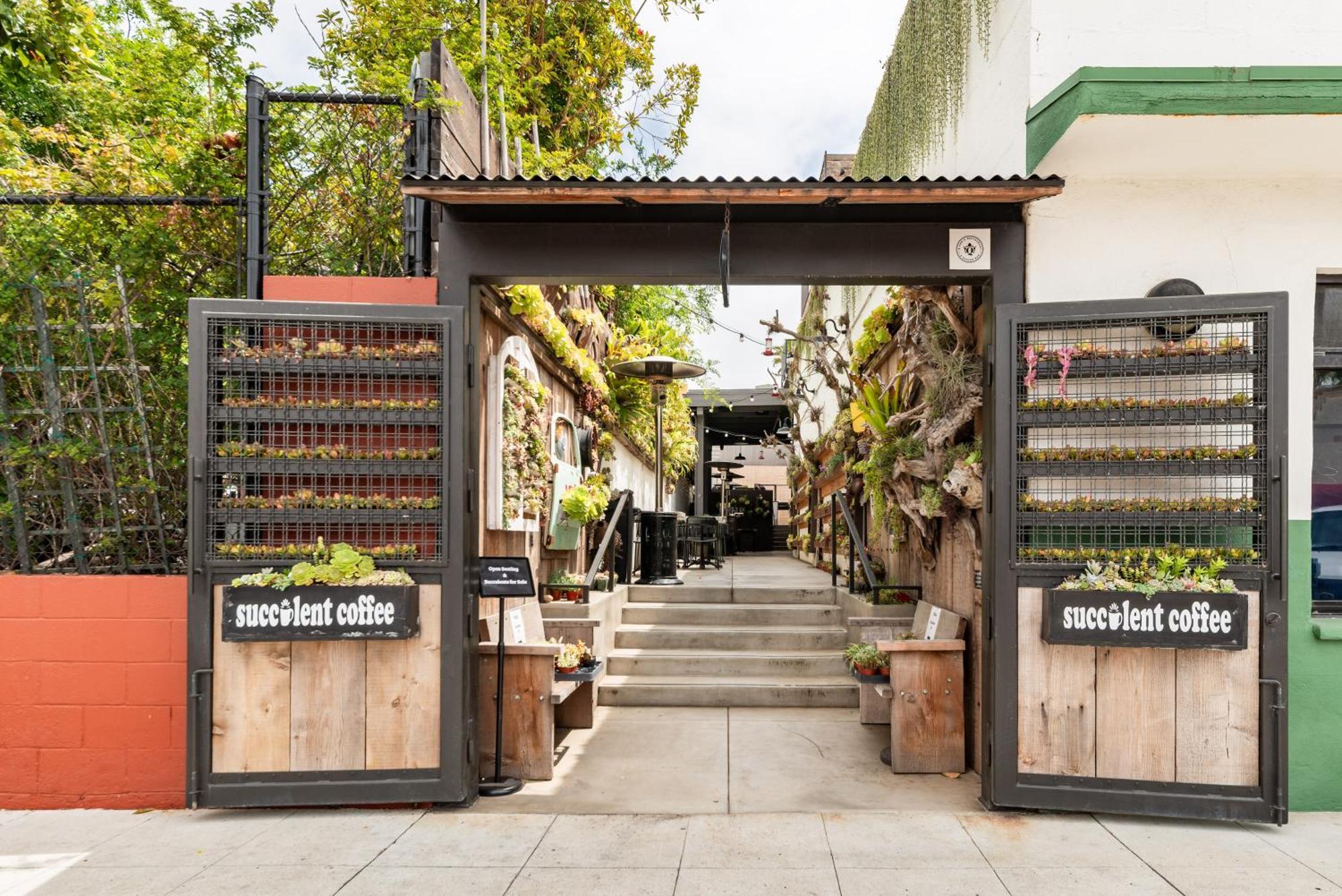 The Brick Boutique Hotel Oceanside Exterior photo